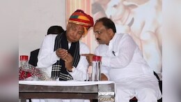 Rajasthan Politics: पूर्व CM गहलोत के करीबी के ठिकानों पर GST का छापा, रियल एस्टेट और ज्वेलरी से जुड़ा है कारोबार