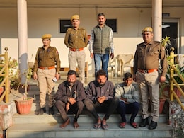 अजमेर में बुजुर्ग से 90 लाख की हुई ठगी, अकाउंट खुलवाकर आरोपी साइबर ठगों के साथ देते थे वारदात को अंजाम अजमेर में बुजुर्ग से 90 लाख की हुई ठगी, अकाउंट खुलवाकर आरोपी साइबर ठगों के साथ देते थे वारदात को अंजाम