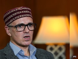 J&amp;K Chief Minister Omar Abdullah's Skiing Video From Gulmarg Sparks Debate