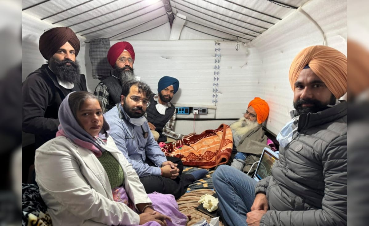 Supreme Court Orders Medical Aid For Protesting Farmer On Fast