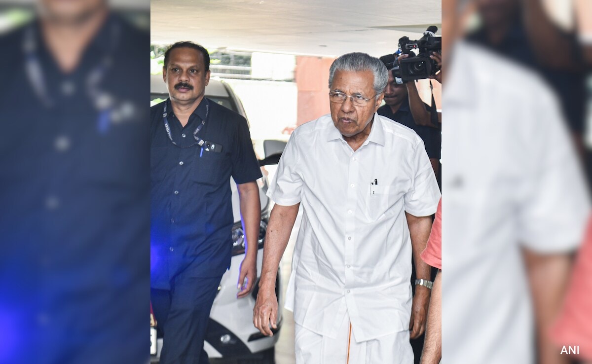 Congress Slams Pinarayi Vijayan For Attending Event During Manmohan Singh's Funeral