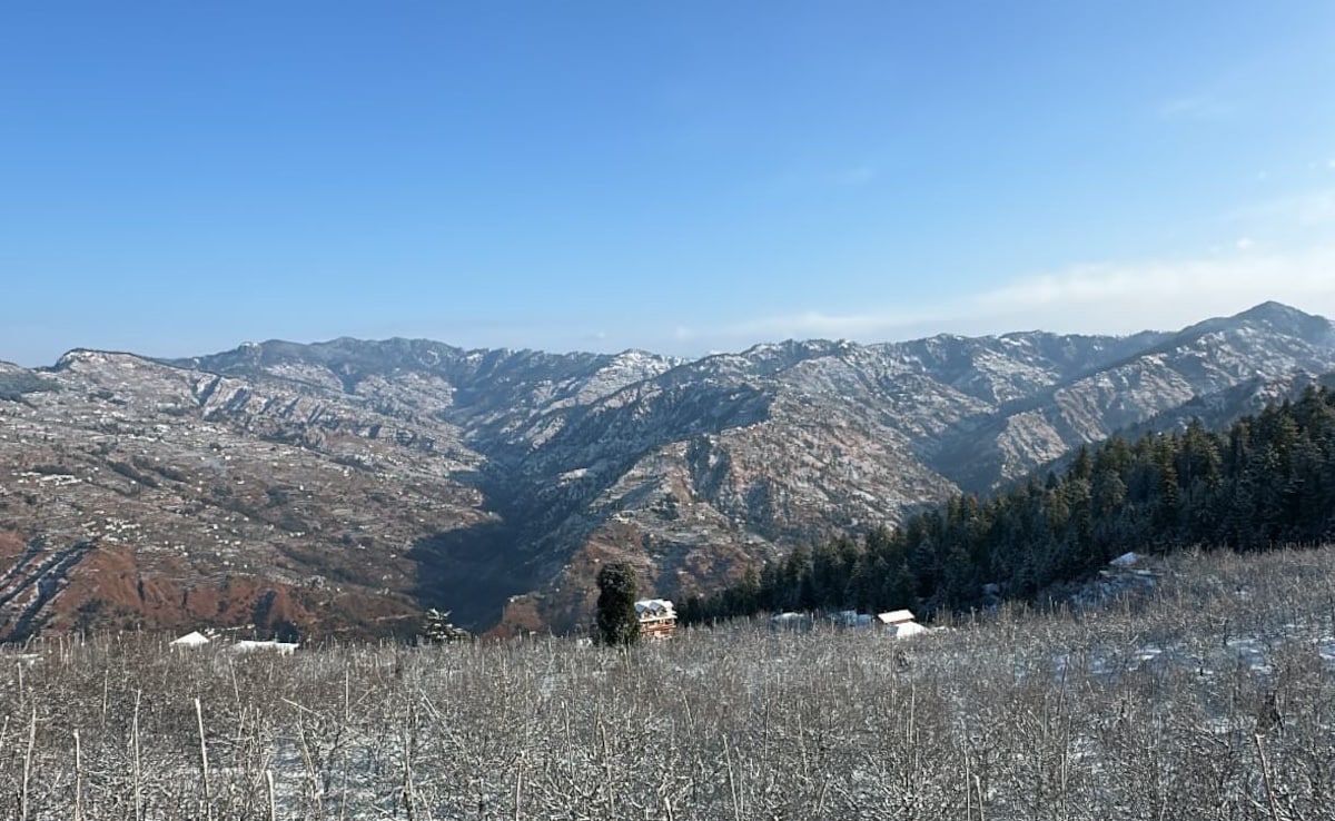 Shimla receives seasons first snowfall. Shimla receives seasons first snowfall.