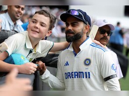 Indian Players Wear Black Armband In Memory Of Manmohan Singh