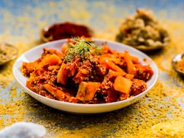 Will Eating Spicy Achaar With Parathas Give You Gas And Bloating In Winter? Here's What To Check