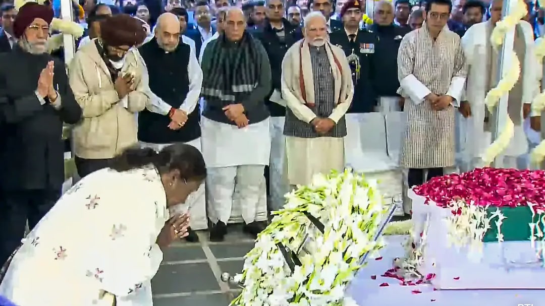 Manmohan Singh Cremated At Delhi's Nigambodh Ghat With Full Military Honours: Highlights