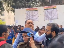 On Camera, Patna Official Slaps Aspirant Protesting Paper 'Leak', Clarifies On Camera, Patna Official Slaps Aspirant Protesting Paper 'Leak', Clarifies