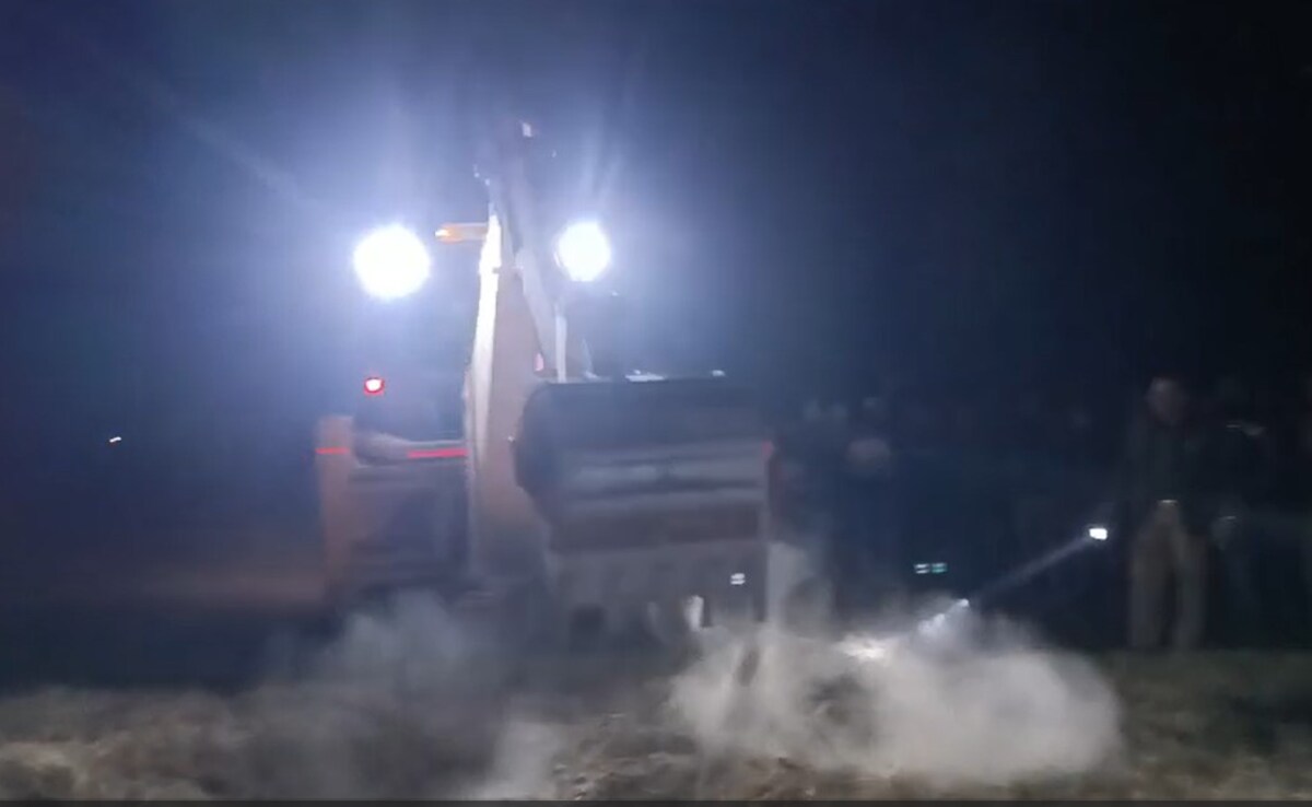 UP Man Buries Friend's Body After Tractor Crash, Arrested 2 Days Later