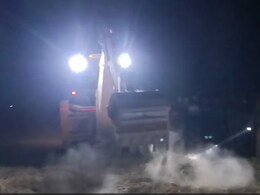 कानपुर में ट्रैक्टर से दोस्त गिरकर मरा तो दूसरे ने लाश को जमीन में दफना दिया, ऐसे खुली पोल  कानपुर में ट्रैक्टर से दोस्त गिरकर मरा तो दूसरे ने लाश को जमीन में दफना दिया, ऐसे खुली पोल