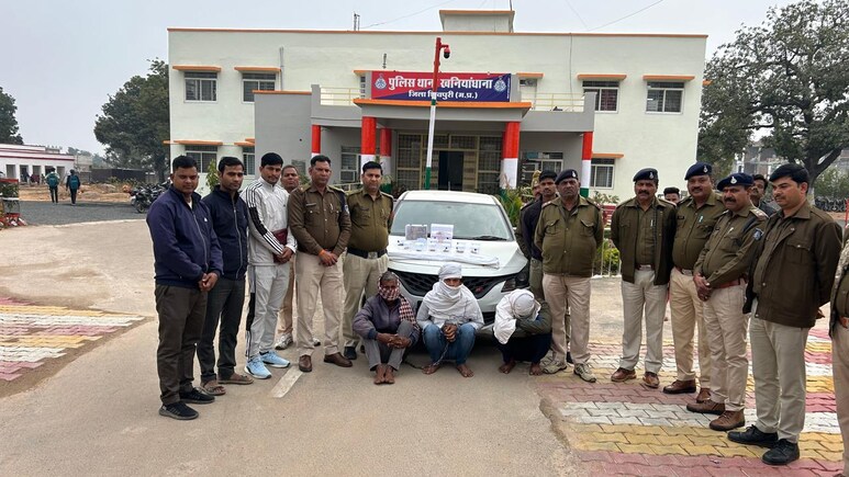 Crime : घर में घुसकर 42 तोला सोना लेकर फुर्र, चंद दिनों में पुलिस के हत्थे चढ़े शातिर चोर