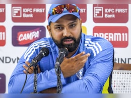 India vs Australia Test Match: टेस्ट मैच में मिली हार के बाद रोहित ने आकाश दीप पर दिया चौंकाने वाला बयान India vs Australia Test Match: टेस्ट मैच में मिली हार के बाद रोहित ने आकाश दीप पर दिया चौंकाने वाला बयान