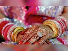 "If You're Not Mine...": UP Man Throws Acid At Woman Days Before Her Wedding "If You're Not Mine...": UP Man Throws Acid At Woman Days Before Her Wedding