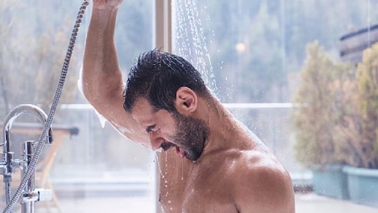 एक्सपर्ट से जानें ठंड में कितने दिन में नहाना जरूरी है?