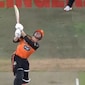 Video: Ball Hits The Roof Of Stadium In Big Bash League 2024, Injures Bowlers Hand