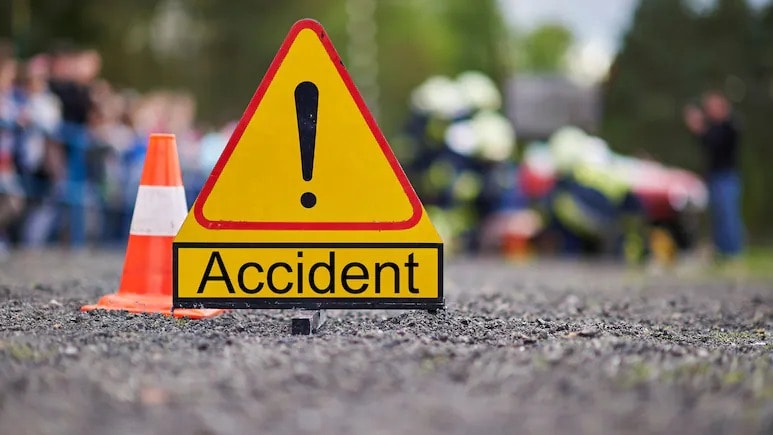 Accident : खरगोन में फिर से हादसा ! मजदूरों से भरी पिकअप पलटी, 27 घायलों का उपचार जारी