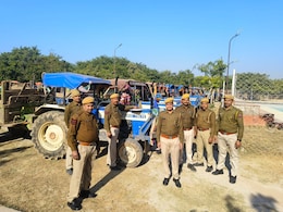चंबल के बजरी माफियाओं पर पुलिस का बड़ा एक्शन, 10 थानों की टीम ने दी दबिश, 34 ट्रैक्टर जब्त, दो माफिया गिरफ्तार चंबल के बजरी माफियाओं पर पुलिस का बड़ा एक्शन, 10 थानों की टीम ने दी दबिश, 34 ट्रैक्टर जब्त, दो माफिया गिरफ्तार