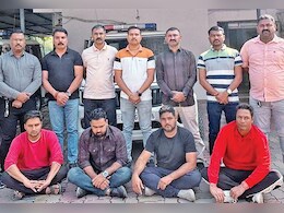 पुलिस के हत्थे चढ़े लॉरेंस बिश्नोई गैंग के 4 आरोपी, कुचामन सिटी के 5 कारोबारियों से मांगी थी करोड़ों की फिरौती पुलिस के हत्थे चढ़े लॉरेंस बिश्नोई गैंग के 4 आरोपी, कुचामन सिटी के 5 कारोबारियों से मांगी थी करोड़ों की फिरौती