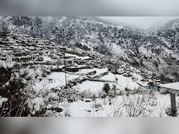 उत्तराखंड: पहाड़ों पर जमकर बर्फबारी, बाबा केदार का हुआ हिम-अभिषेक