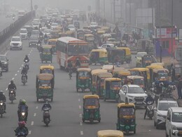 Fog Blankets Most Of Northwest India, J&K Highway Reopens Fog Blankets Most Of Northwest India, J&K Highway Reopens