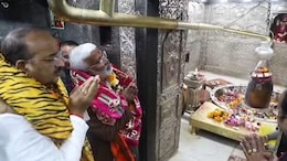 Mahakumbh 2025 : बाबा श्री महाकाल के दरबार में महाकुंभ का निमंत्रण लेकर पहुंची यूपी सरकार, कहा- कृपा बनी रहे
