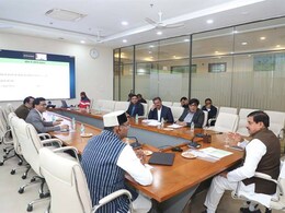 MP में खाद की उपलब्धता को लेकर CM मोहन ने की समीक्षा, कहा- जैविक और प्राकृतिक खाद पर ध्यान दें किसान