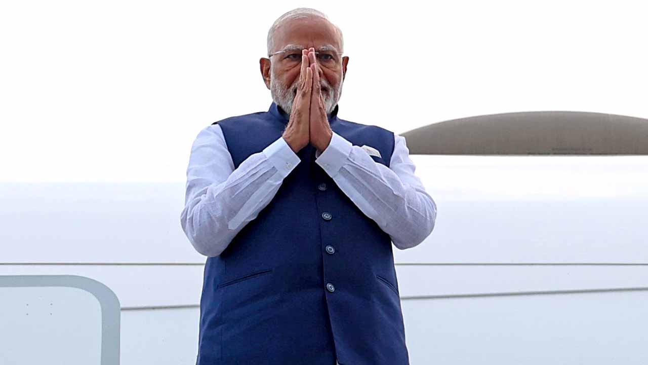 Narendra Modi's Visit To Kuwait Today First By An Indian PM In 43 Years Narendra Modi's Visit To Kuwait Today First By An Indian PM In 43 Years