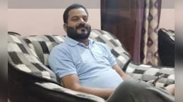 बाईकवर जात असताना खिशातच मोबाईलचा स्फोट, मुख्यध्यापकाचा भाजल्याने मृत्यू