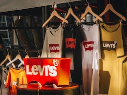 Levi’s की स्टाइलिश जीन्स, शर्ट्स, स्वेटशर्ट और बहुत कुछ पर कमाल की सेल, 68% तक की होगी बचत Levi’s की स्टाइलिश जीन्स, शर्ट्स, स्वेटशर्ट और बहुत कुछ पर कमाल की सेल, 68% तक की होगी बचत
