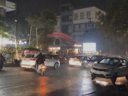 दिल्ली-NCR में बारिश से बढ़ी ठंड, अभी और बढ़ेगी ठिठुरन; जानें कोहरे और शीतलहर को लेकर अपडेट दिल्ली-NCR में बारिश से बढ़ी ठंड, अभी और बढ़ेगी ठिठुरन; जानें कोहरे और शीतलहर को लेकर अपडेट