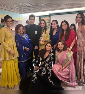 Inside Jeetendra And Shobha Kapoor's 50th Wedding Anniversary ...