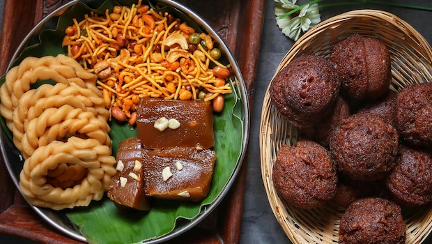 Slay The Holiday Spirit With These Indian Snacks And Drinks