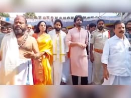 Newlyweds Sobhita Dhulipala And Naga Chaitanya Stunned In Their Traditional Looks