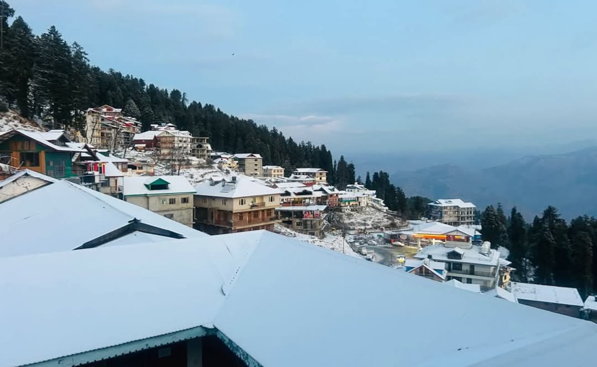 Himachal Pradesh: Clear blue skies and fresh snow Himachal Pradesh: Clear blue skies and fresh snow