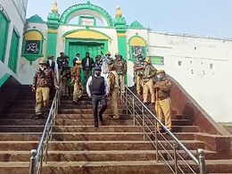 कभी मृत्यु कूप तो कभी बावड़ी, रोज कुछ ना कुछ उगल रहा संभल, पढ़ें क्या है इसका बाबर कनेक्शन