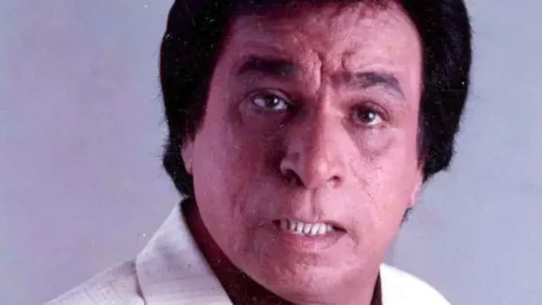 मैं फुटपाथ पर आ जाऊंगा... जब फिल्म की शूटिंग पूरी करवाने के लिए कादर खान के पैरों पर गिर गया था प्रोड्यूसर