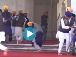 पंजाबमध्ये सुखवीर बादल यांच्यावर गोळीबार! सुवर्ण मंदिरासमोर जीवघेणा हल्ला; थरारक VIDEO पंजाबमध्ये सुखवीर बादल यांच्यावर गोळीबार! सुवर्ण मंदिरासमोर जीवघेणा हल्ला; थरारक VIDEO