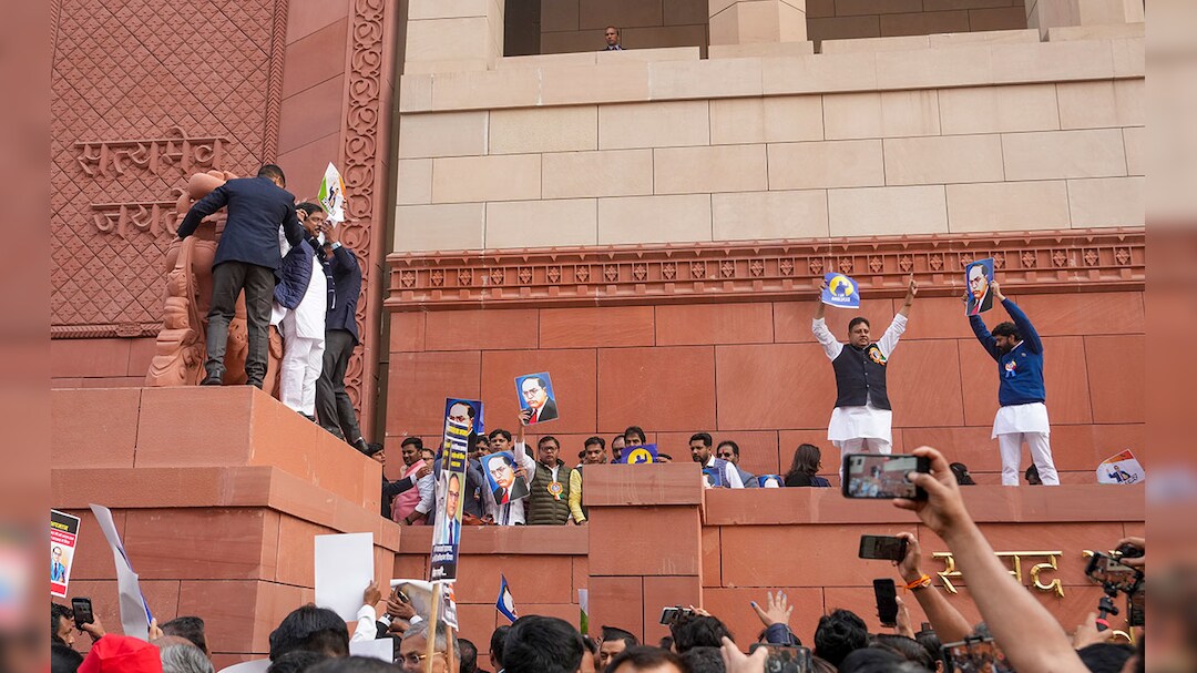 संसदेच्या कोणत्याही प्रवेशद्वारावर निदर्शनं करण्यास बंदी, सर्व खासदारांना सूचना