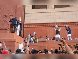 संसदेच्या कोणत्याही प्रवेशद्वारावर निदर्शनं करण्यास बंदी, सर्व खासदारांना सूचना