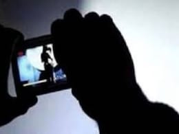 UP Crime: असहाय्य तरुण- तरुणी, नराधमांनी विवस्त्र केलं, व्हिडिओ काढले अन्... संतापजनक घटना