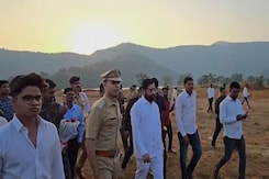 Eknath Shinde Discharged From Hospital, To Meet D Fadnavis, Ajit Pawar Eknath Shinde Discharged From Hospital, To Meet D Fadnavis, Ajit Pawar