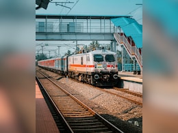 Mahakumbh : ग्वालियर स्टेशन पर महाकुंभ यात्रियों का अचानक टोटा! दो स्पेशल ट्रेनें रद्द