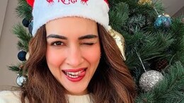 Kriti Sanon Enjoys Ustad Rahat Fateh Ali Khan's Concert With Rumoured Boyfriend Kabir Bahia