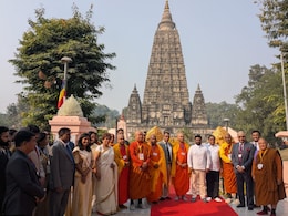 बोधगया में श्रीलंकाई राष्ट्रपति दिसानायक, महाबोधि मंदिर में की पूजा-अर्चना बोधगया में श्रीलंकाई राष्ट्रपति दिसानायक, महाबोधि मंदिर में की पूजा-अर्चना
