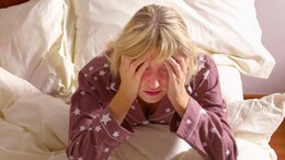 Signs You Have Overindulged In Alcohol On New Year, Tips To Recover