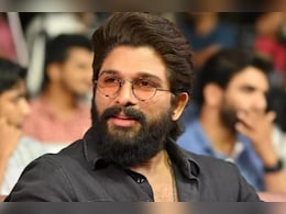 Protest against Allu Arjun : अल्लु अर्जुनच्या घरावर फेकले टोमॅटो, महिलेच्या मृत्यूमुळे आंदोलन पेटलं Protest against Allu Arjun : अल्लु अर्जुनच्या घरावर फेकले टोमॅटो, महिलेच्या मृत्यूमुळे आंदोलन पेटलं