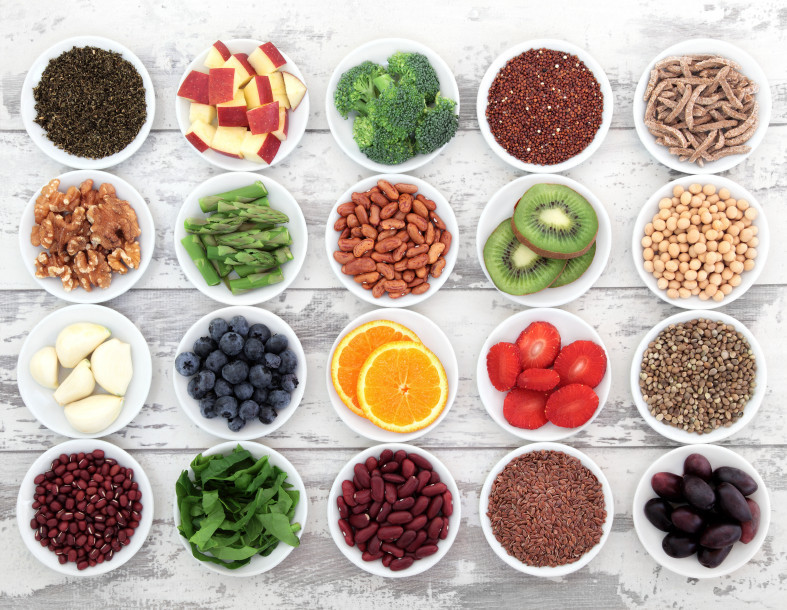Transitioning your diet from winter to summer should focus on hydrating, cooling, and nutrient-rich foods