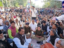 Rajasthan: दलित युवक की हत्या के व‍िरोध में सड़क पर उतरे लोग, न‍िकाला मौन जुलूस