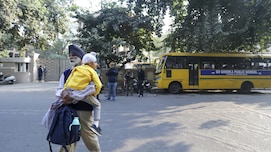 दिल्ली के प्राइवेट स्कूलों की अब नहीं चलेगी मनमानी, फीस को लेकर नया कानून लागू; पढ़ें क्या बदला