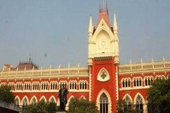 Kolkata Rape-Murder Victim's Parents In High Court, Say Probe "Compromised" Kolkata Rape-Murder Victim's Parents In High Court, Say Probe "Compromised"