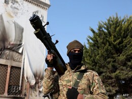 सीरिया: दमिश्‍क में घुसे विद्रोही मना रहे जश्‍न, विशेष विमान से भागे राष्‍ट्रपति असद