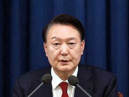 South Korea Probe Team Seeks Arrest Warrant For Ex-President Over Martial Law